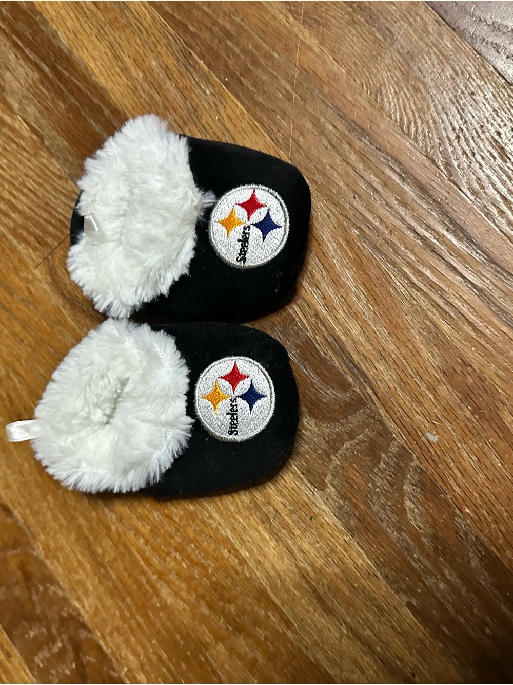 Pittsburgh Steelers Black & White Plush Infant Booties